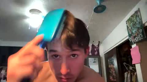 Snapshot of 21yearsy0ung9icheshung chatting on December 2025 02:09:02 AM AlecurClit online show from December 2025 02:09:02 AM