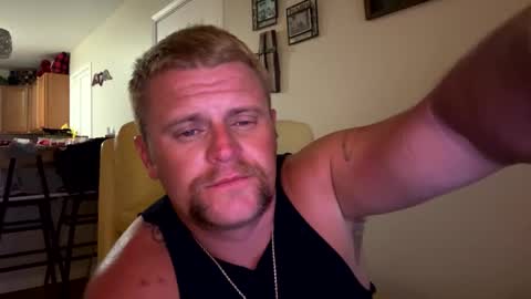 Snapshot of 22bigelo2316 chatting on October 2025 02:52:01 AM 22bigelo2316 online show from October 2025 02:52:01 AM