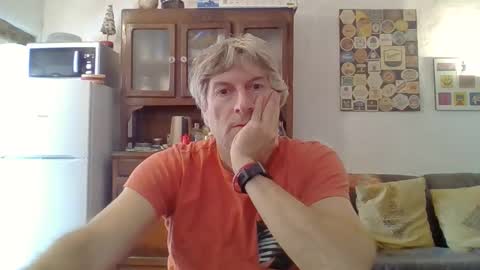 Snapshot of 22esserre chatting on November 2025 01:10:02 PM 22esserre online show from November 2025 01:10:02 PM