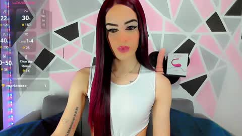 IVANA SICONYKS online show from February 2025 09:32:01 PM