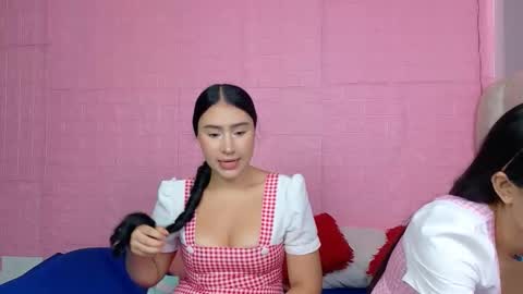 Snapshot of 2cgirls18 chatting on November 2025 01:35:02 PM Tip us ask our names online show from November 2025 01:35:02 PM