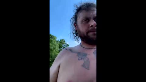 Snapshot of 2dirtyhillbillies chatting on April 2026 10:04:02 PM ThrillBilly online show from April 2026 10:04:02 PM