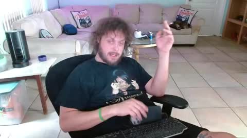Snapshot of 2dirtyhillbillies chatting on May 2026 10:15:01 PM ThrillBilly online show from May 2026 10:15:01 PM