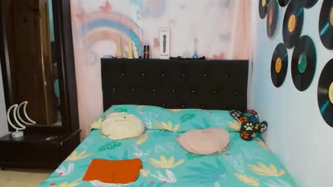 samantha sharon online show from December 2025 07:37:01 AM