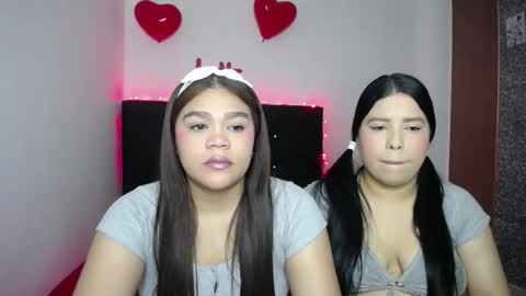 Snapshot of 2moons_full_of_love chatting on February 2026 05:26:01 AM 2moons_full_of_love online show from February 2026 05:26:01 AM