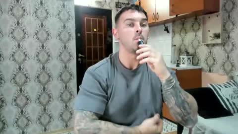 Snapshot of 2sexymuscles chatting on September 2025 08:31:02 PM 2sexymuscles online show from September 2025 08:31:02 PM