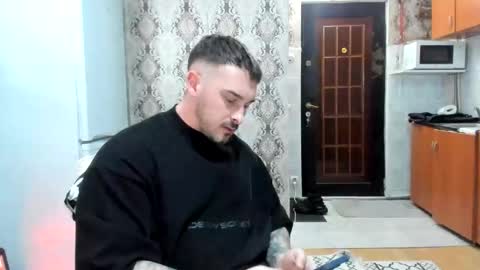 2sexymuscles online show from February 2026 08:40:01 PM