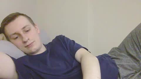 Snapshot of 3andy3 chatting on April 2026 06:33:01 AM Andy online show from April 2026 06:33:01 AM