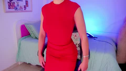independent model online show from May 2026 09:39:02 AM
