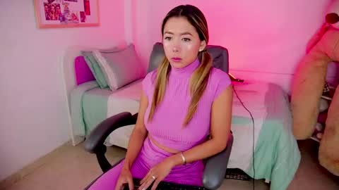 independent model online show from May 2026 09:25:01 AM