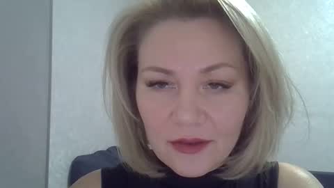 Snapshot of 3susie chatting on October 2025 10:16:02 AM 3susie online show from October 2025 10:16:02 AM