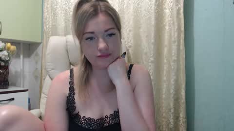 3sweetcandy3 online show from May 2026 10:48:02 PM