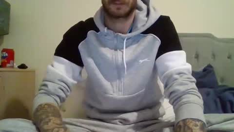 420feetloverr420 online show from October 2025 10:43:02 PM