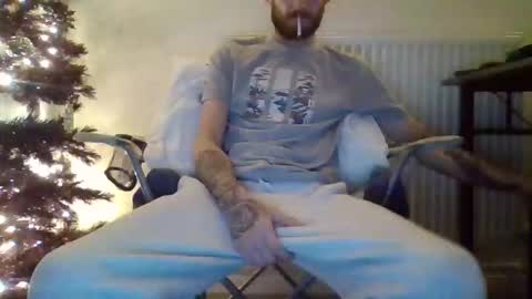 420feetloverr420 online show from November 2025 01:17:02 AM