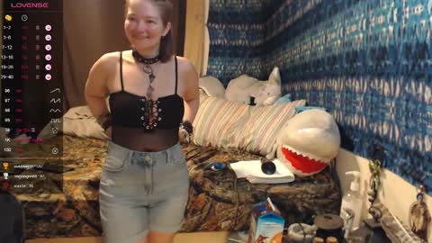 420stonerchick online show from April 2026 12:18:02 PM