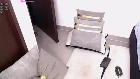 493ashlyfoxx online show from June 2026 05:06:02 PM