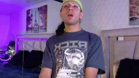 4l3jx_ online show from February 2026 01:03:01 PM