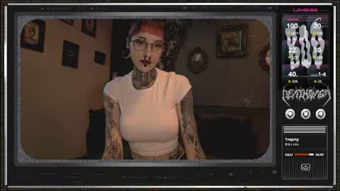 Juune online show from June 2026 07:24:01 PM
