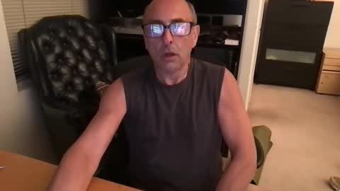 daddy vegas  for single women and couples here online show from January 2026 03:08:02 AM