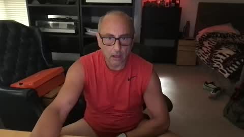 daddy vegas  for single women and couples here online show from April 2026 12:22:02 AM