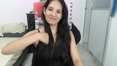 Snapshot of 69_shades chatting on March 2025 10:43:01 PM lucero online show from March 2025 10:43:01 PM