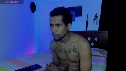 69blackwhite online show from May 2026 10:43:02 AM