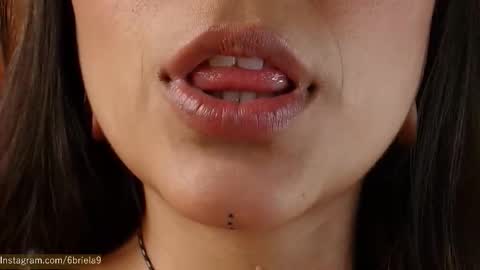 B R I E L A  online show from March 2026 06:27:02 PM