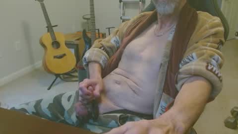 6stringer62 online show from January 2025 04:25:02 PM