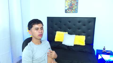 Snapshot of 7alan chatting on September 2025 01:14:02 PM Alan online show from September 2025 01:14:02 PM