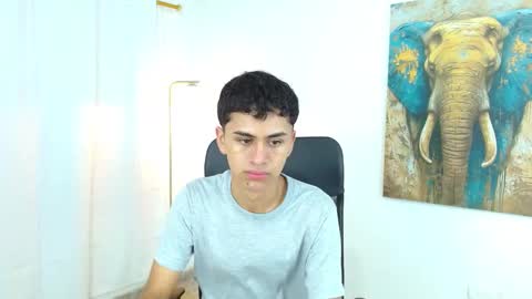 Snapshot of 7alan chatting on September 2025 12:54:02 PM Alan online show from September 2025 12:54:02 PM