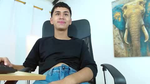 Snapshot of 7alan chatting on October 2025 01:20:01 PM Alan online show from October 2025 01:20:01 PM