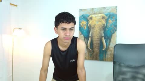 Snapshot of 7alan chatting on October 2025 01:00:01 PM Alan online show from October 2025 01:00:01 PM