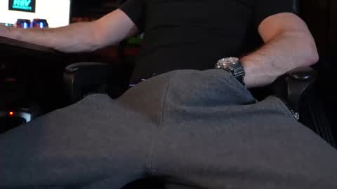 7fivecedge online show from December 2025 03:13:01 AM