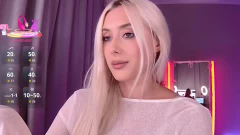 Snapshot of 7loren_wood7 chatting on March 2026 05:23:02 PM Loren Wood online show from March 2026 05:23:02 PM