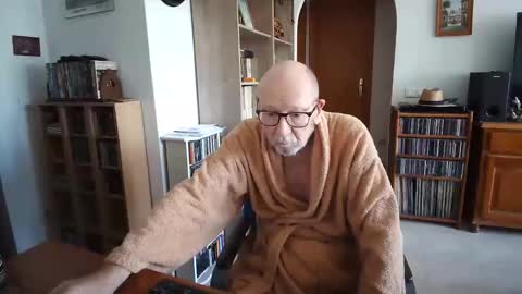 Snapshot of 7thsojourn chatting on February 2026 10:14:01 AM Papi online show from February 2026 10:14:01 AM