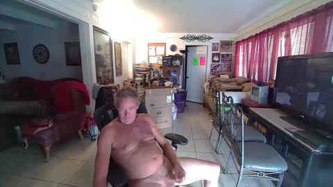 Snapshot of 86406stud chatting on December 2024 11:06:02 PM 86406stud online show from December 2024 11:06:02 PM