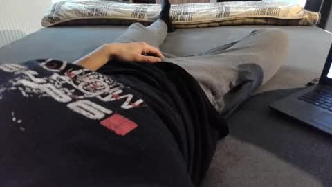 87johnny online show from December 2024 08:07:02 AM