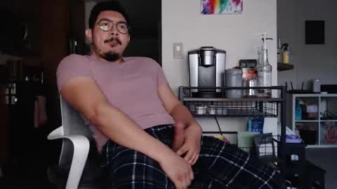 Antonio online show from December 2025 03:40:02 PM