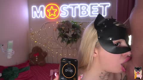 Snapshot of 8abycat chatting on December 2024 12:12:01 PM 8abycat Help us reach 250 thumbs up online show from December 2024 12:12:01 PM