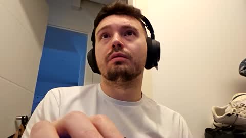 8inchdude93 online show from October 2025 08:33:02 AM