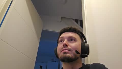 8inchdude93 online show from February 2026 03:05:01 PM