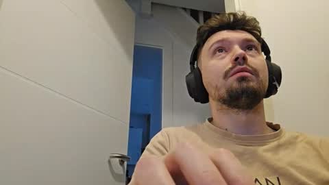 8inchdude93 online show from April 2026 06:55:02 AM