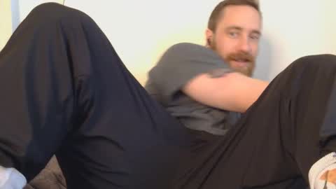 8InchesAndSomeHoles online show from January 2026 07:06:02 PM