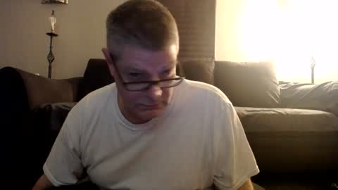 Snapshot of 989guy chatting on June 2026 02:45:01 PM 989guy online show from June 2026 02:45:01 PM