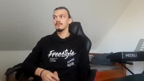 Alex online show from October 2025 11:43:01 AM