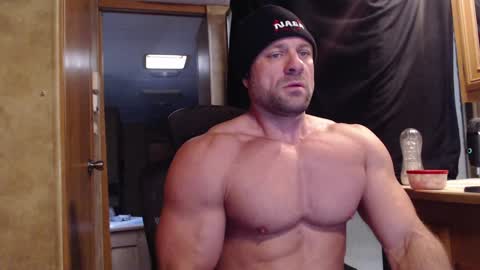 Snapshot of 9fat_inches chatting on December 2024 08:40:02 PM 9 fat inches online show from December 2024 08:40:02 PM