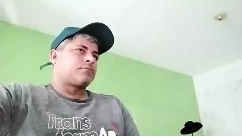 Snapshot of 9vinhocamshow chatting on February 2026 11:00:01 AM 9vinhocamshow online show from February 2026 11:00:01 AM