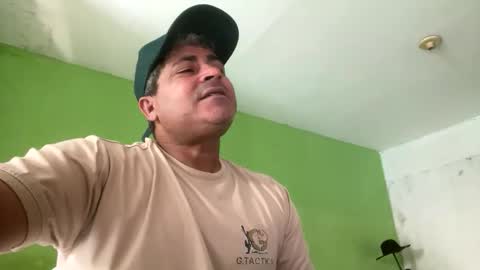 Snapshot of 9vinhocamshow chatting on March 2026 11:36:01 AM 9vinhocamshow online show from March 2026 11:36:01 AM