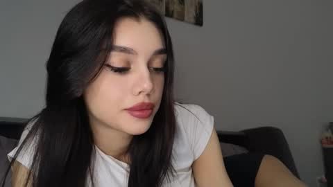 Snapshot of 9west chatting on February 2026 03:35:01 PM KARINA online show from February 2026 03:35:01 PM