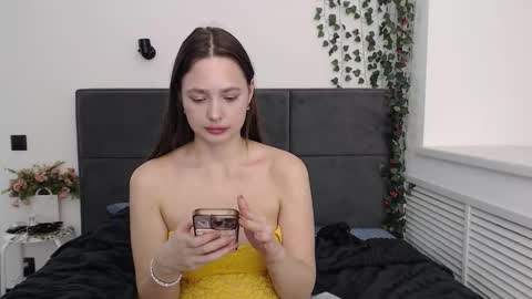 Snapshot of _52_ chatting on September 2025 06:19:02 PM EMILY AND MARCUS online show from September 2025 06:19:02 PM